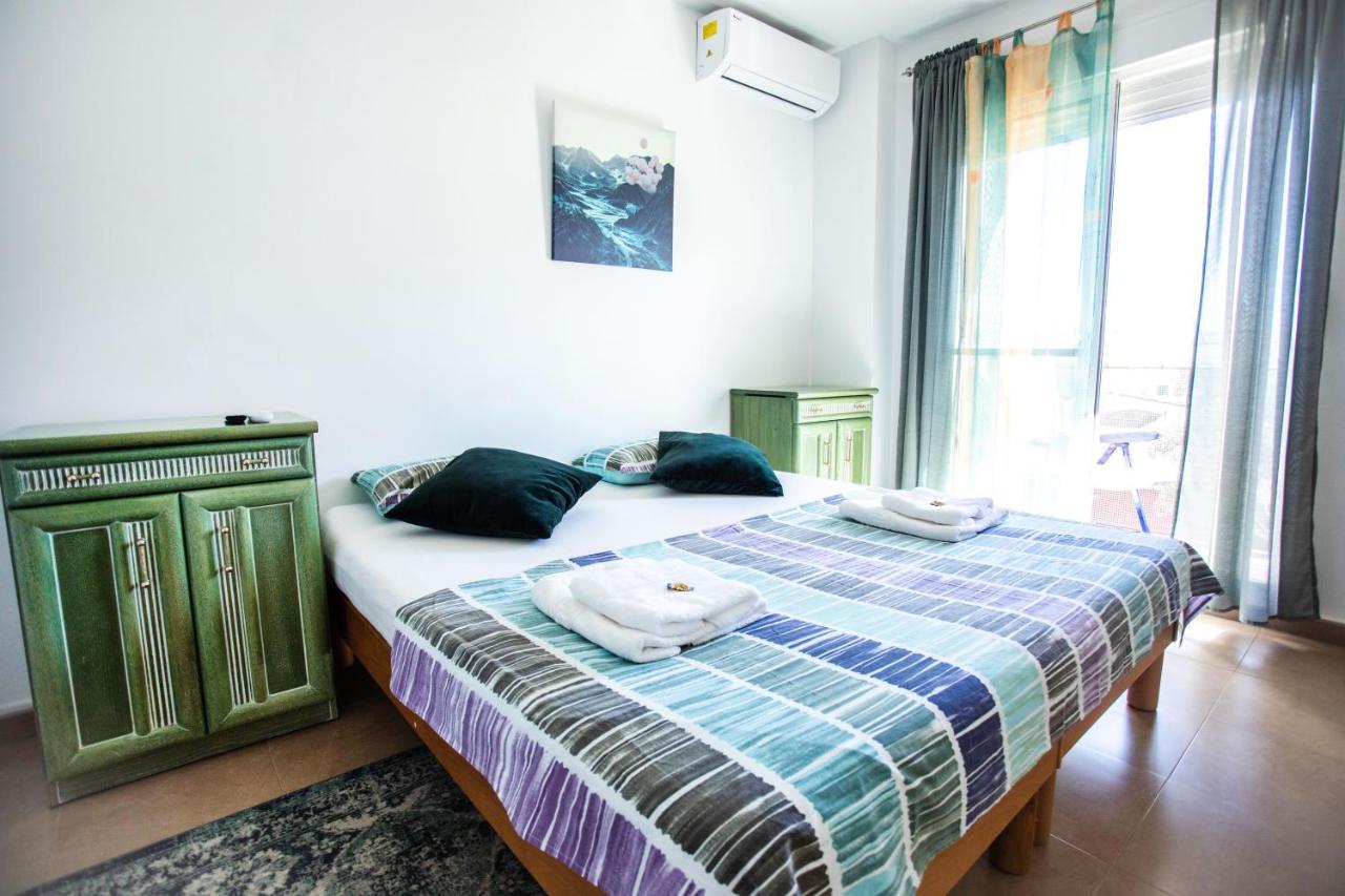 Corals B&B Apartment Denia Bagian luar foto